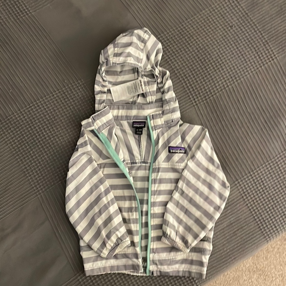 Patagonia toddler 12-18 mo rain jacket